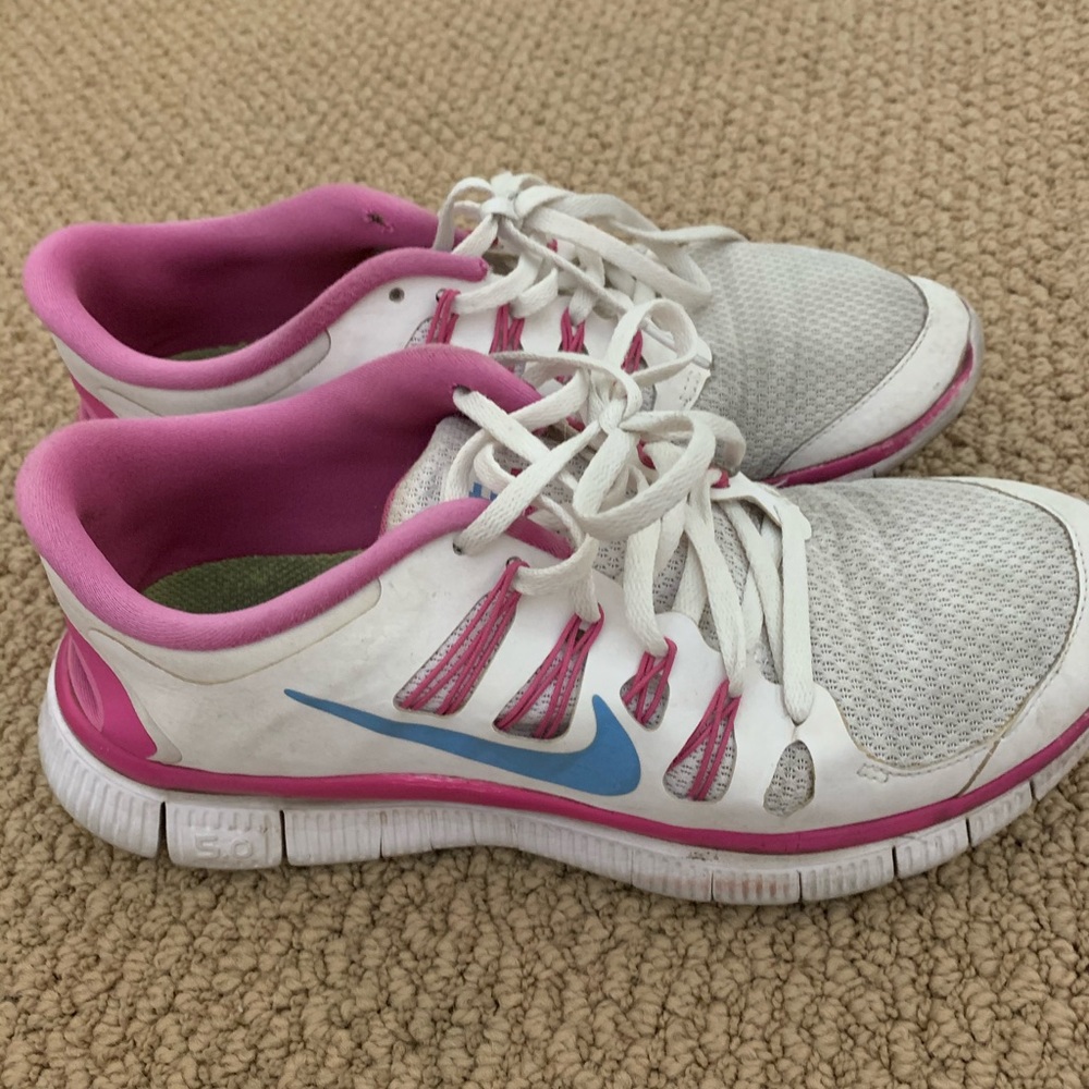 Nike free runs